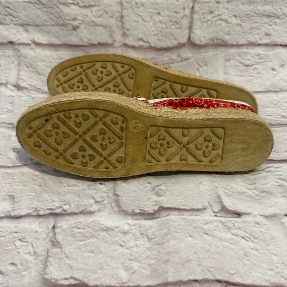 Jack Rogers Palmer Espadrilles in a red & white floral/bandana print womens 8.5